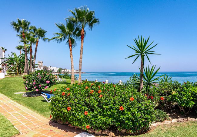 Lejlighed i Mijas Costa - PL- Beachfront seaview aptm – Playa de la Lucera