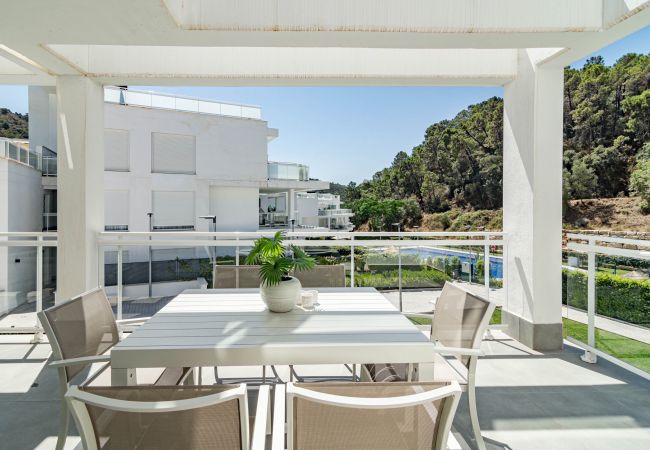 Lejlighed i Benahavís - RI.B2A- Relaxed & modern flat in Benahavis