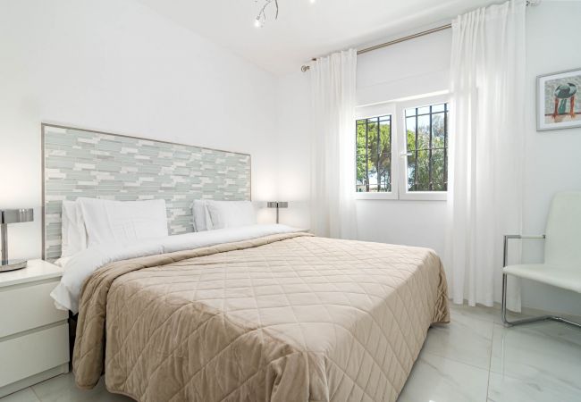 Byhus i Estepona - BEN32- Beach townhouse, Estepona by Roomservice