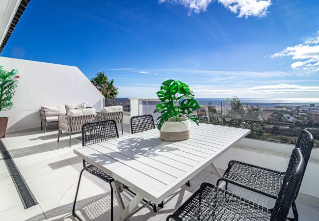 Lejlighed i Estepona - LAE21.2D - Penthouse w/ Roof Terrace and Seaviews