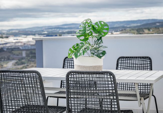 Lejlighed i Estepona - LAE21.2D - Penthouse w/ Roof Terrace and Seaviews