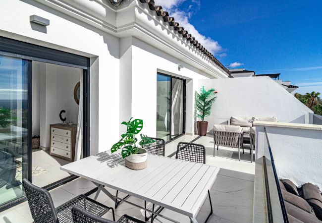 Lejlighed i Estepona - LAE21.2D - Penthouse w/ Roof Terrace and Seaviews