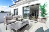 Lejlighed i Estepona - LAE21.2D - Penthouse w/ Roof Terrace and Seaviews