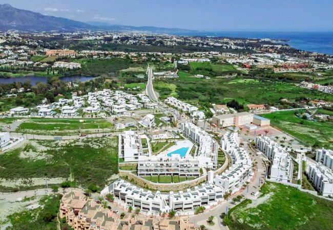 Lejlighed i Estepona - LM322B- Newly built apartment with sea views