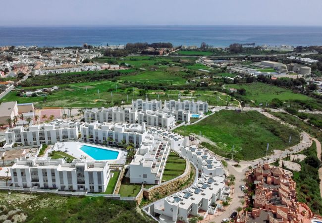 Lejlighed i Estepona - LM322B- Newly built apartment with sea views