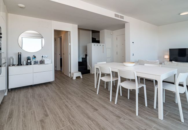 Lejlighed i Estepona - LM322B- Newly built apartment with sea views