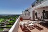 Byhus i Nueva andalucia - LAG - Spacious 3BR townhouse with private jacuzzi