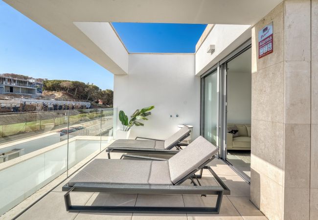 Lejlighed i Marbella - 3065 New 3-bedrooms penthouse Elviria Marbella