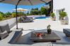 Villa in Marbella - Elegant Villa with sea Views & Pool Marbella