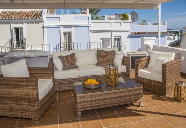 Appartement in Nueva Andalucia - AP116 - Casa Aloha I by Roomservices