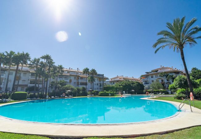 Appartement in Nueva Andalucia - DN11-2 bedroom apartment close to Puerto Banus