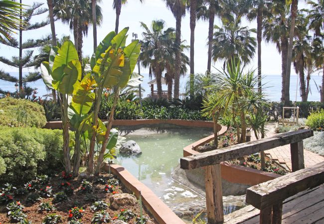 Appartement in Marbella - 1105 Exclusive Beachfront Apt on Golden Mile