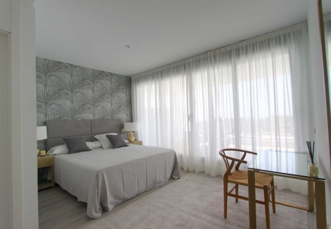 Appartement in Estepona - 2202 Modern Apartment with Panoramic Sea Views