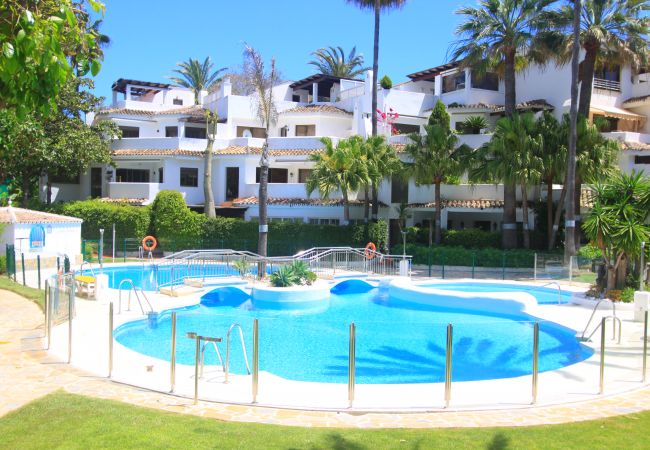 Appartement in Marbella - 2033 Beachfront Family Apartment on Golden Beach