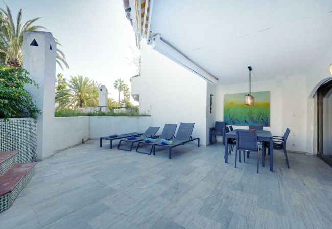 Appartement in Marbella - 2033 Beachfront Family Apartment on Golden Beach