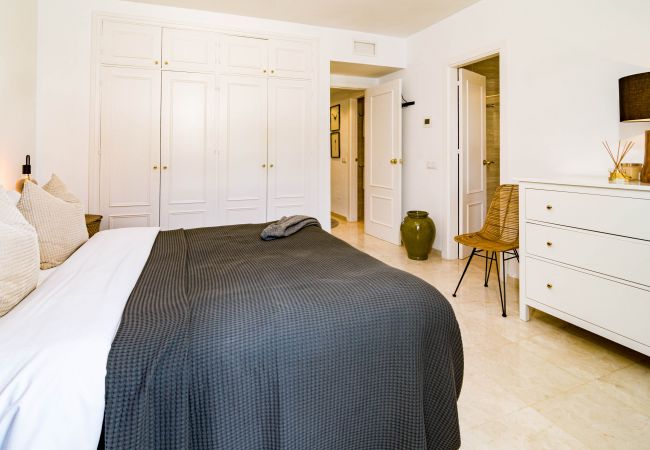 Rijhuis in San Pedro de Alcántara - LVB - Casa Linda vista by roomservices