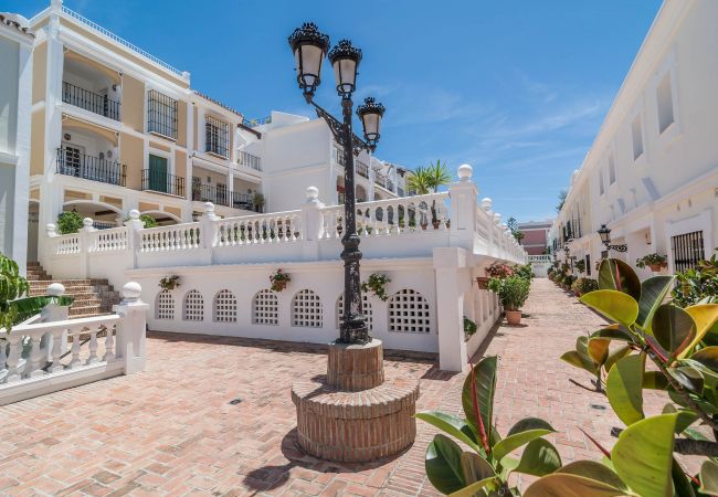 Herenhuis in Nueva Andalucia - AP103- Aloha Pueblo Marbella by Roomservices