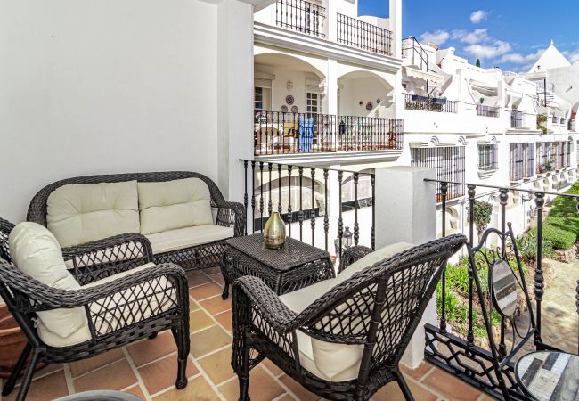 Herenhuis in Nueva Andalucia - AP103- Aloha Pueblo Marbella by Roomservices