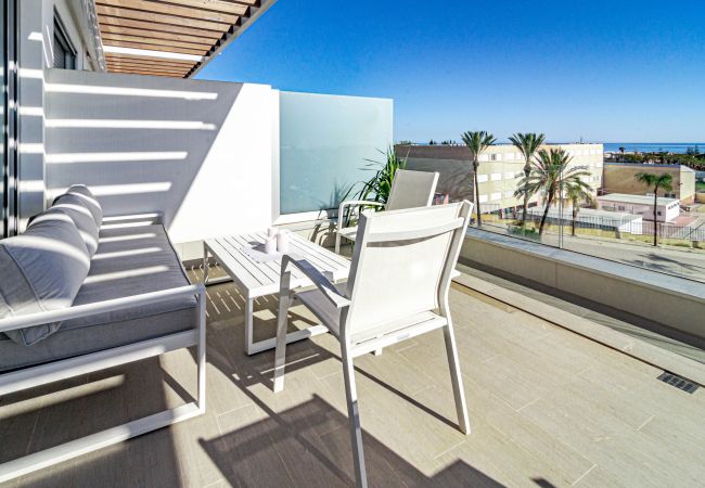 Appartement in Estepona - LM322B- Newly built apartment with sea views