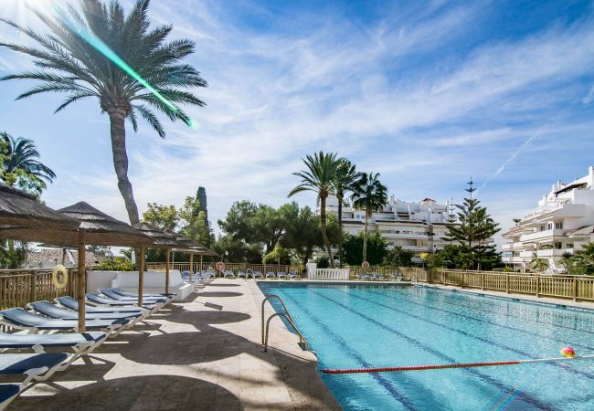 Appartement in Marbella - RG312 - Royal garden by Roomservices