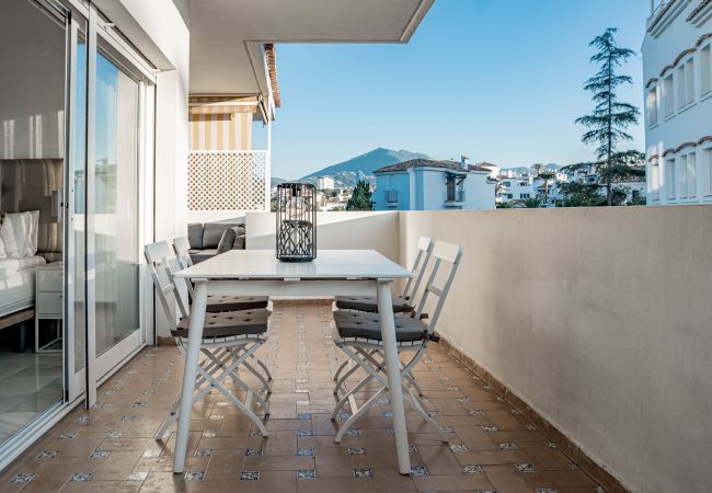 Appartement in Marbella - RG312 - Royal garden by Roomservices