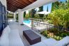 Villa en Marbella - Spacious Family Villa with Pool & Sunny Garden