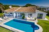 Villa en Marbella - Spacious Family Villa with Pool & Sunny Garden