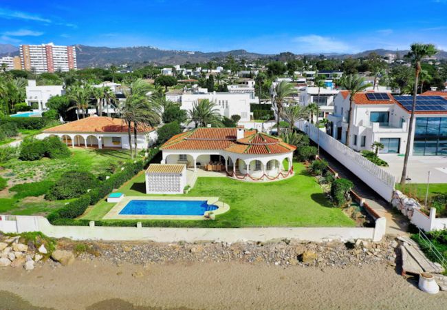 Villa en Marbella - 1100 - BEACH FRONT VILLA