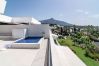 Apartamento en Nueva andalucia - AZM- Spacious penthouse, plunge pool, sea view