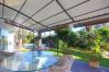 Villa en Marbella - 2042 Elegant Villa with Garden and Heated Pool