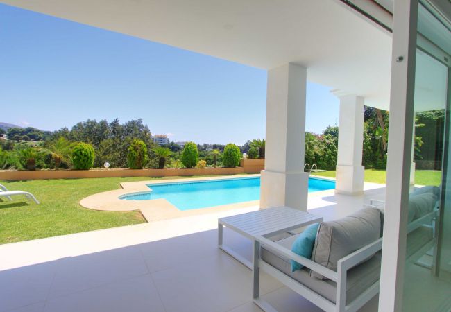 Villa en Marbella - 2059 luxury family villa · Luxury family villa 1.l