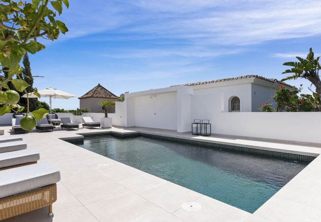 Villa à Marbella - Private Luxury Villa Steps from the beach!