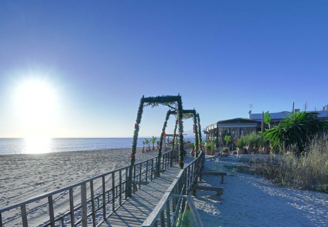 Appartement à Marbella - 2033 Beachfront Family Apartment on Golden Beach