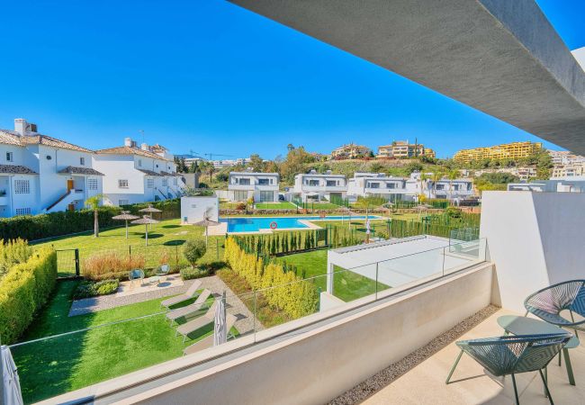 Maison à Estepona - 2210 Luxury Modern Villa with Pool and Garden