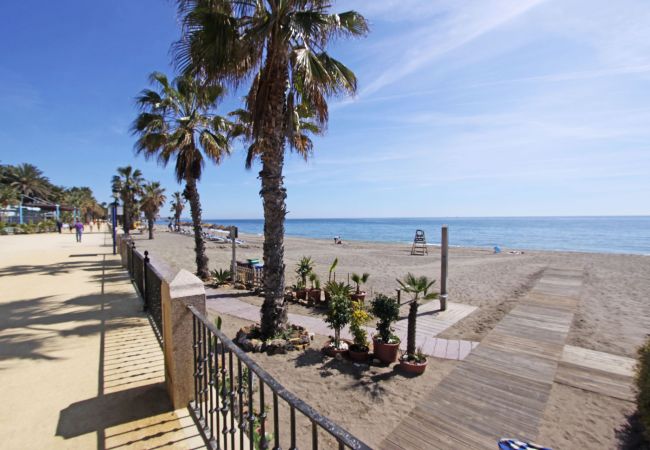 Apartment in Marbella - 1105 Exclusive Beachfront Apt on Golden Mile