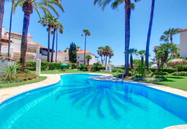 Townhouse in Marbella - 1176 Beachfront Paradise in Bahia de Marbella