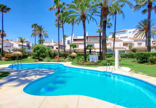 Townhouse in Marbella - 1176 Beachfront Paradise in Bahia de Marbella