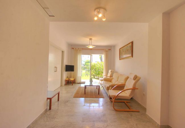 Townhouse in Marbella - 1176 Beachfront Paradise in Bahia de Marbella