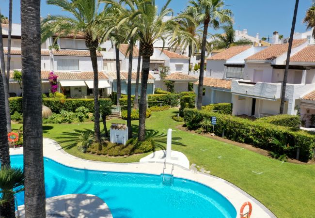 Townhouse in Marbella - 1176 Beachfront Paradise in Bahia de Marbella