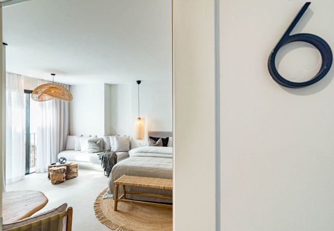 Apartment in Estepona - A6- Seaclub suites by Roomservices