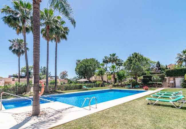 Apartment in Nueva andalucia - LBP3- comfortable holiday home, golf valley